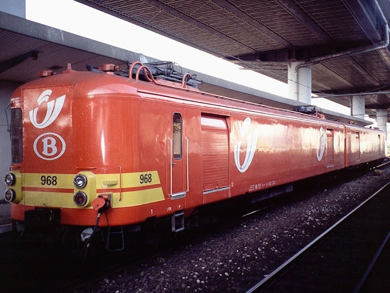 SNCB_ET_968_Post_Charleroi.jpg