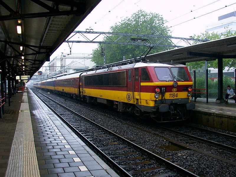 SNCB_E_1184_Dordrecht(NL)0506.jpg