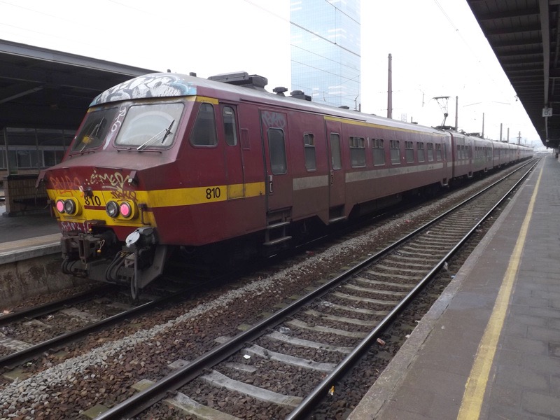 SNCB_ET_810_rt_BXL-Midi.jpg