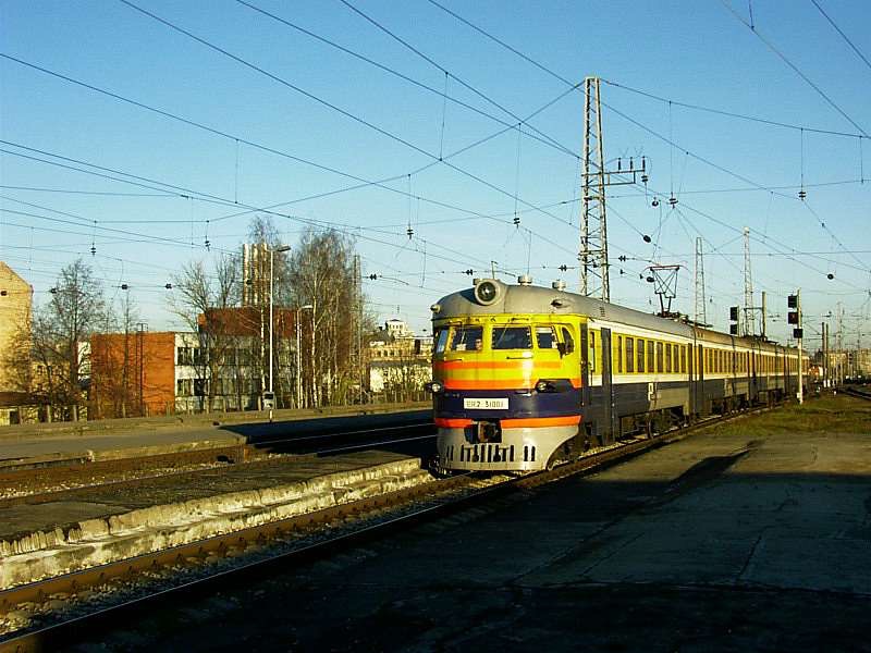 PV_ET4_ER2-31001_g-b_Riga2.jpg