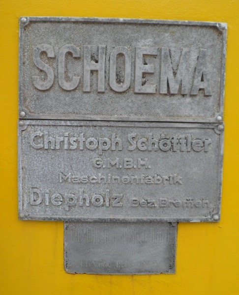 MFA_V_SCHOEMA_RACM_Schild.jpg