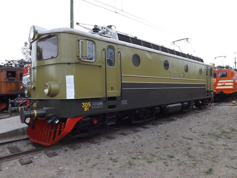Bt 305
ASEA, *1954 • TGOJ Bt • Bo-Bo
ex TGOJ - Trafikaktiebolaget Grängesberg-Oxelösunds Järnvägar
Museum Gävle GBBJ_E_TGOJ_Bt-305_Mus-Gaevle.jpeg