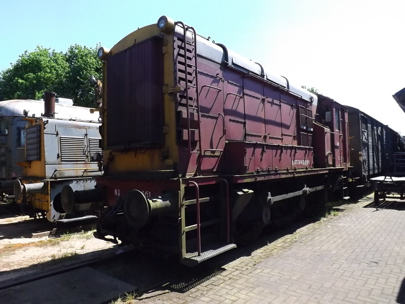 661
(NL-EETC 98 84 82 83 661-2)
English Electric, *1957 • NS 600 • C-de
ex NS
Werkplaats Beekbergen VSM_V_661_rt_Beekbgn.jpeg