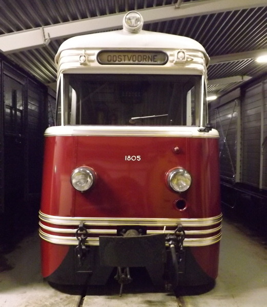 MD 1805 Meeuw
Hoogeveen, *1952 • Bo-Bo • 1067 mm
ex RTM
Remise de Punt
RTM_V_MD1805_Remise.jpeg
