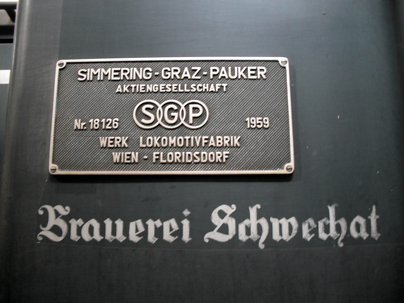 VEF_V_SGP-18126_gn_Schild.jpg