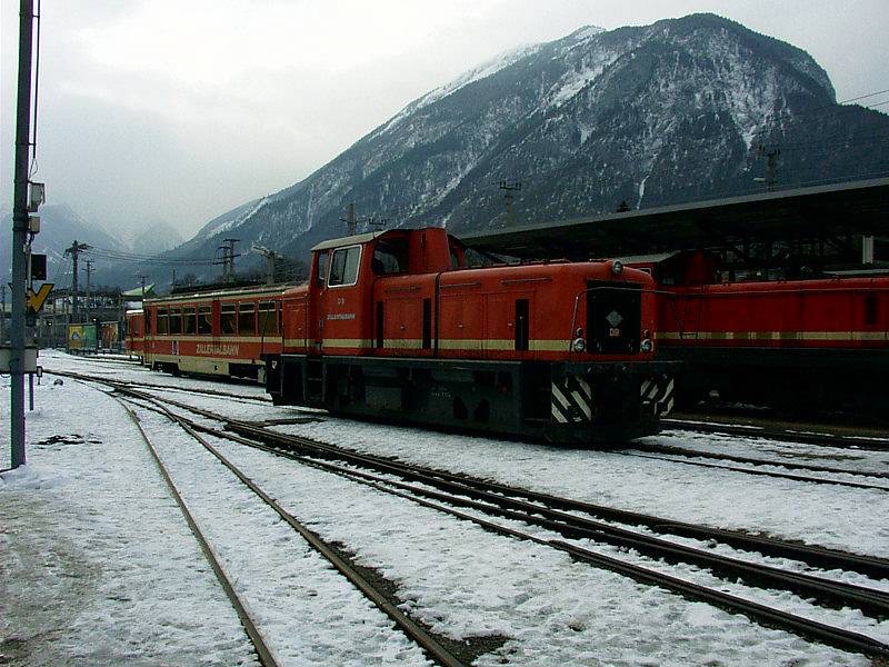 D 9
O & K, *1967 • MD 18 S • Bo-Bo • 760 mm
Jenbach ZB_V_D9_Jenbach.jpg