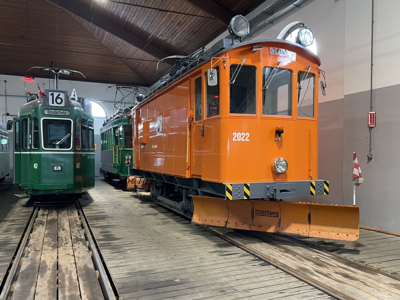 2022
SWS/BBC, *1926 • Xe 2/2 Snowplow • 1000 mm
+ Be 4/4 457
Depot Dreispitz BVB_2022_Xe22_Dep-Dreispitz.JPG