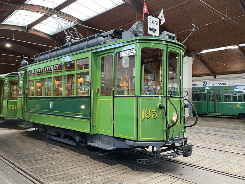163
SWS/BBC, *1921 • Ce 2/2 • 1000 mm
Depot Dreispitz BVB_163b_Ce22_Dep-Dreispitz.JPG