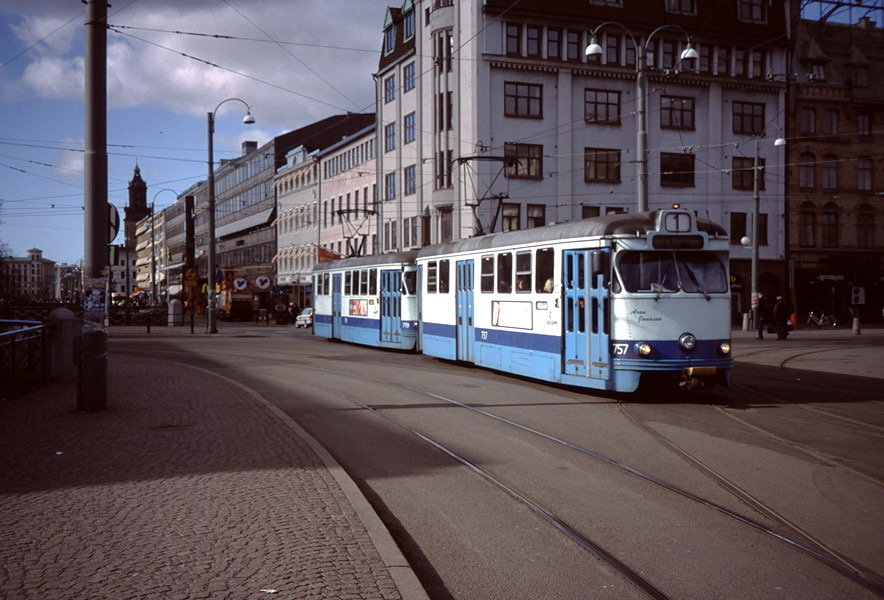 757 Aron Jonason
ASEA/ASJL, *1966 • M28
Linje 1
Centralstationen GS_757_Central.jpg
