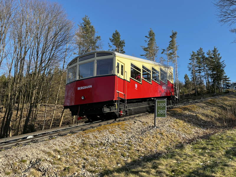 DB_Seilbahn_Wg_1c_bLicht.JPG