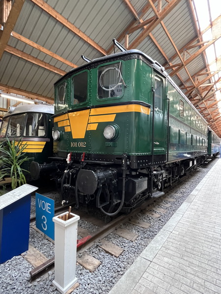 SNCB_E_101-012d_Mus-Treig.JPG