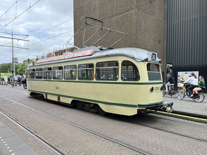 1210
BN, *1963 • PCC, Serie 1201 - 1240
ex HTM
(H) Centraal Station HOVM_1210c_PCC_CS.JPG