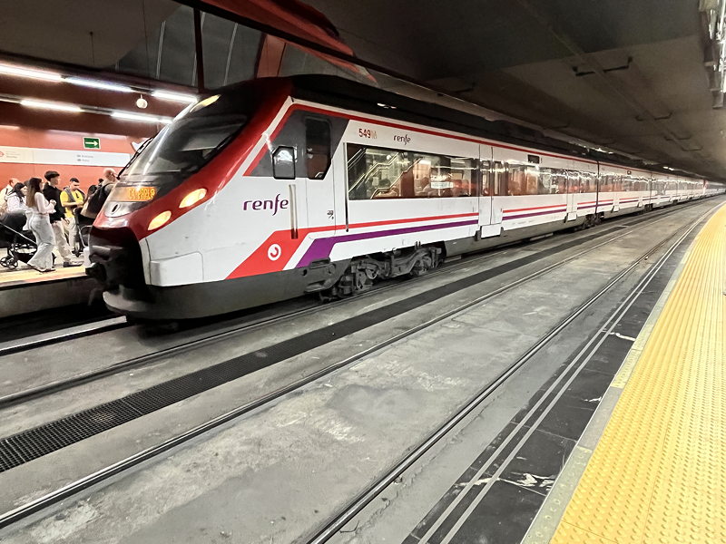 RENFE_ET_465549_Sol.jpg