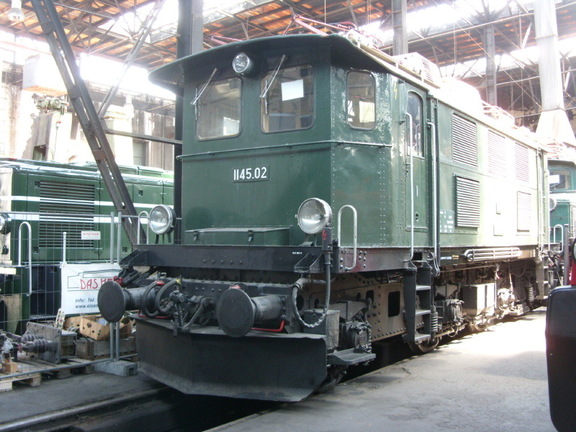 Avap_E_1145-02_Mus-Strassh.jpg